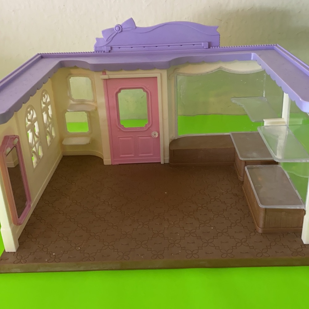 Mini Boutique - Picture 2 of 7